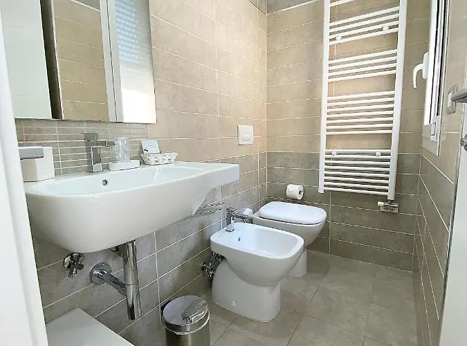 Arfe' Oda ve Kahvaltı 3*