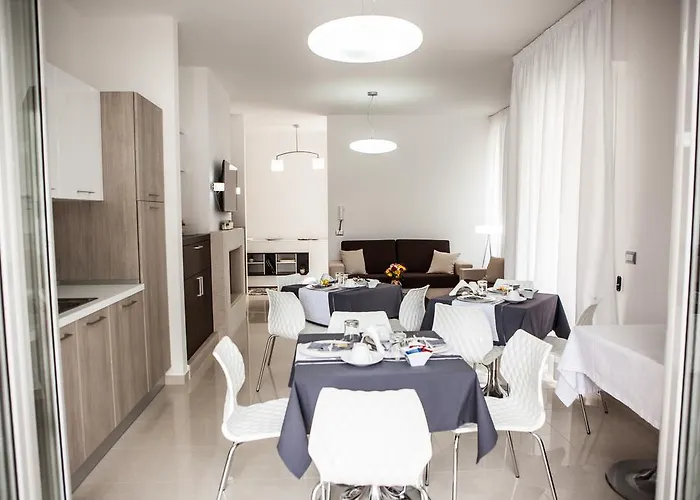 Arfe' Oda ve Kahvaltı 3*